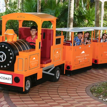Hong Kong Gold Coast Hotel Exterior foto The Gold Coast Family Train
