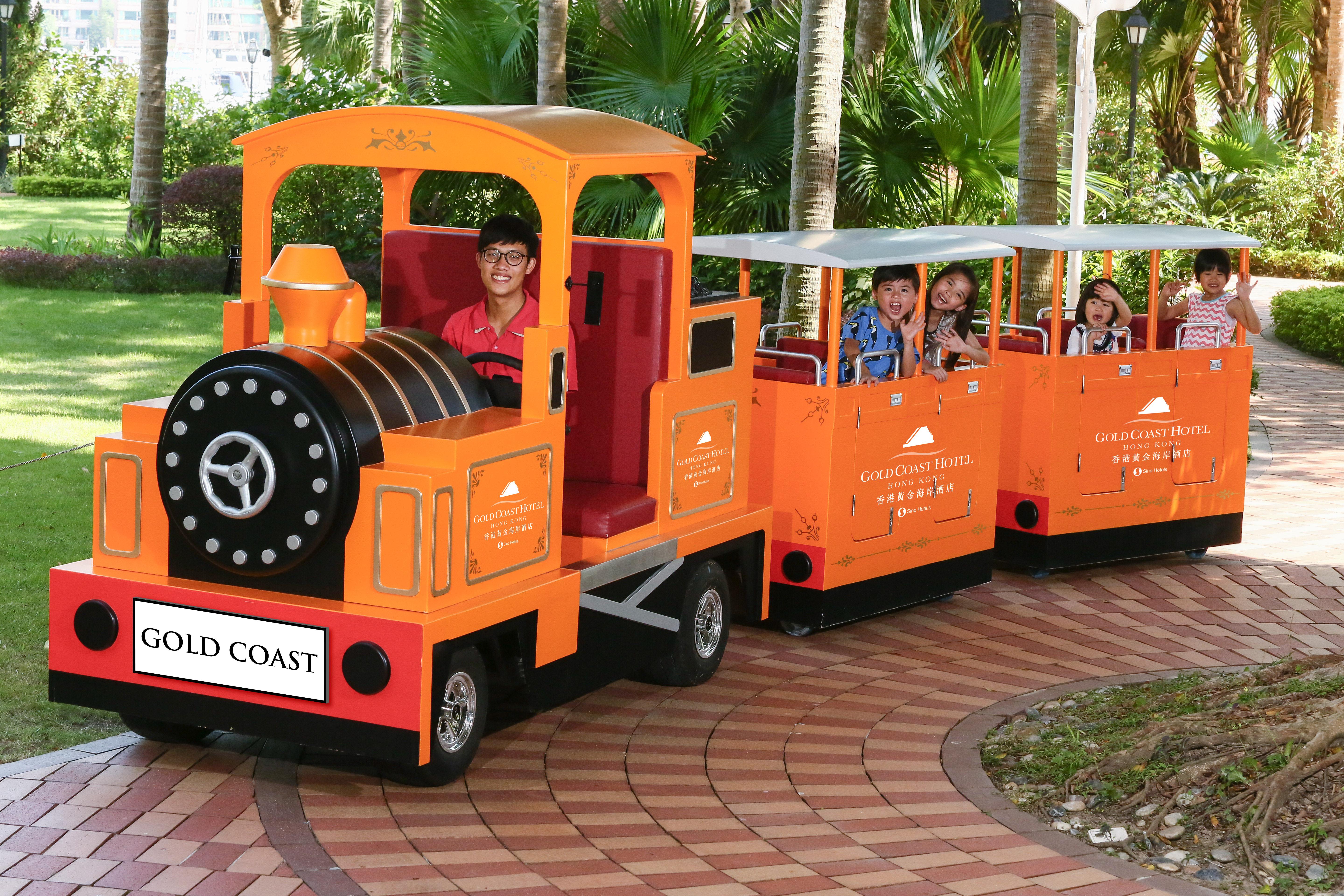 Hong Kong Gold Coast Hotel Exterior foto The Gold Coast Family Train
