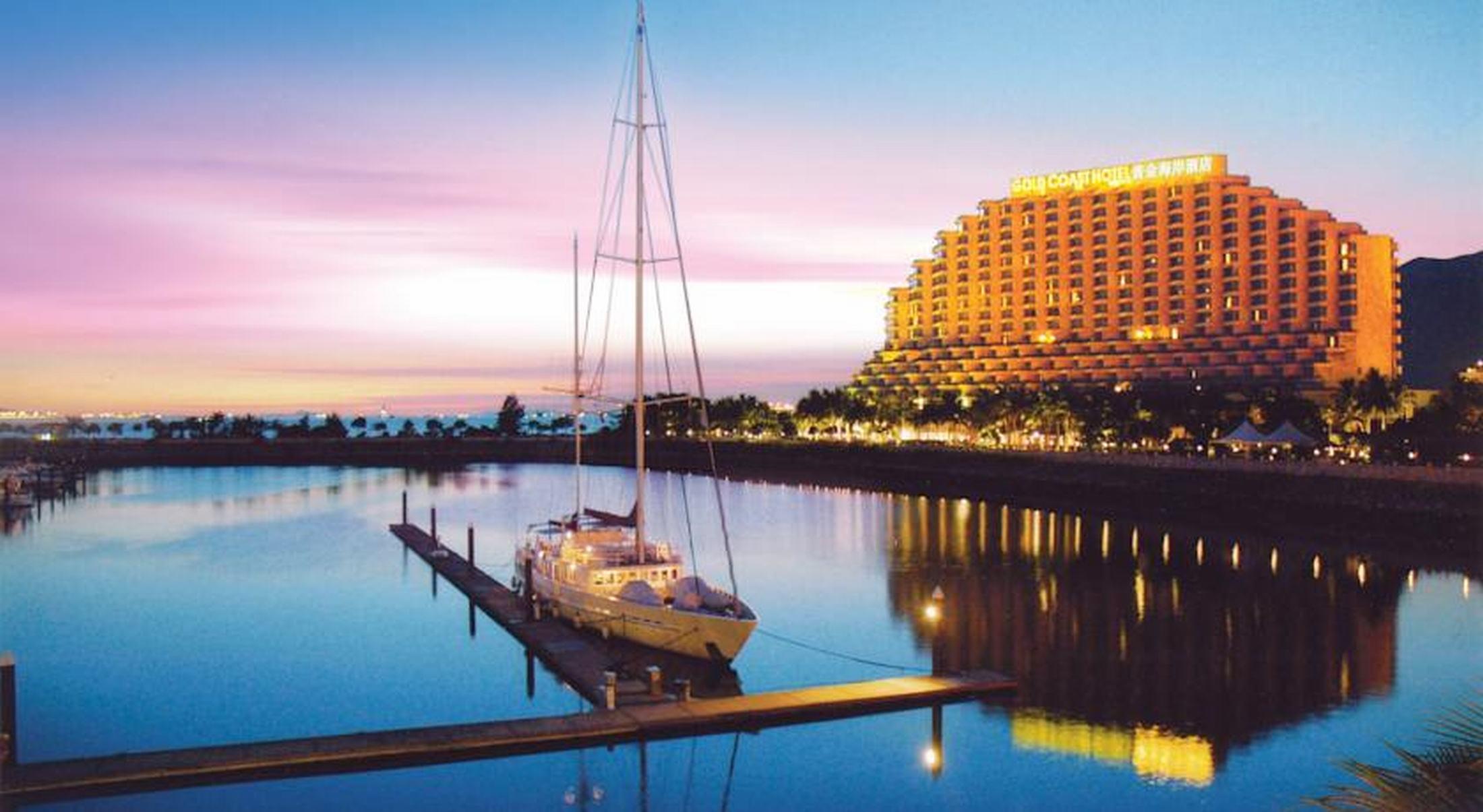 Hong Kong Gold Coast Hotel Exterior foto The Royal Cliff Beach Hotel
