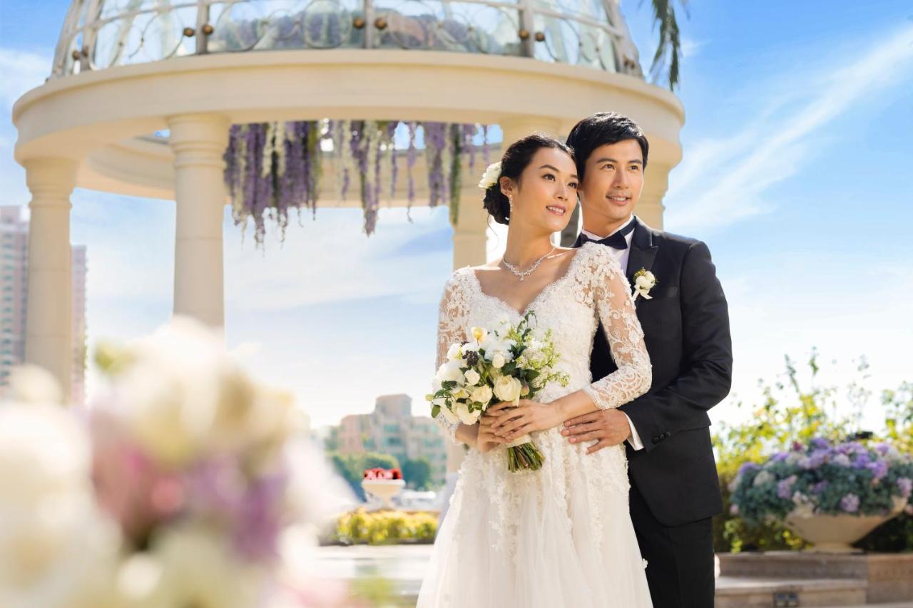 Hong Kong Gold Coast Hotel Exterior foto Wedding in China
