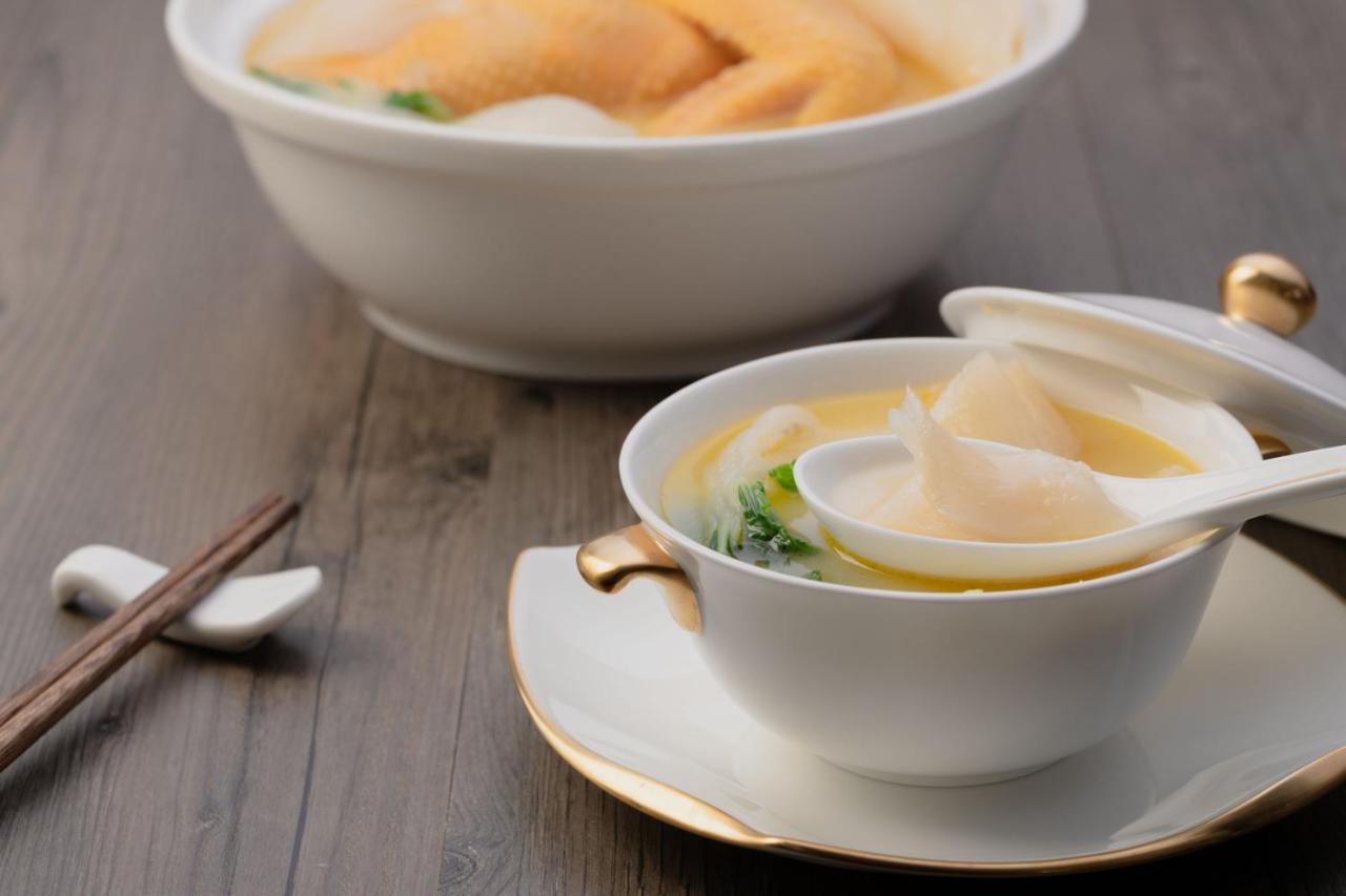 Hong Kong Gold Coast Hotel Exterior foto Egg soup