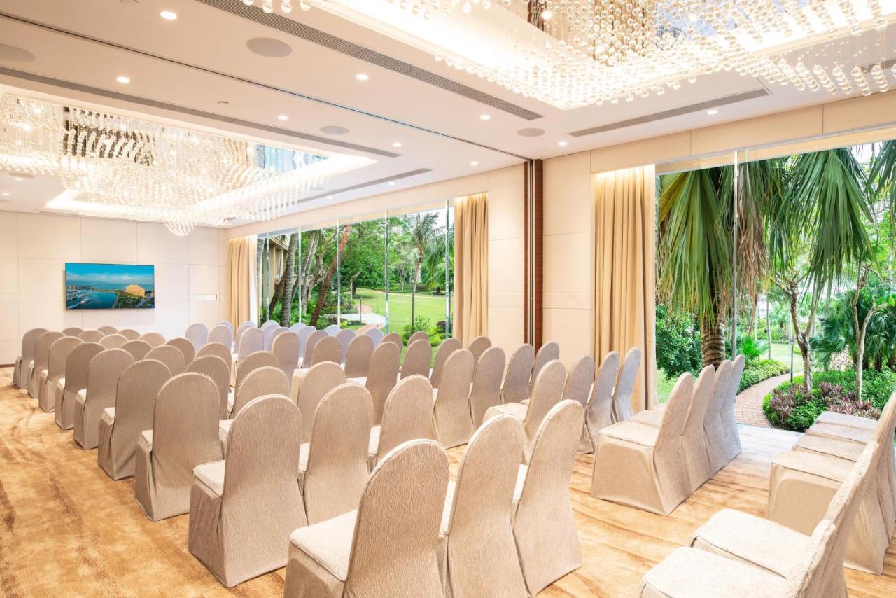 Hong Kong Gold Coast Hotel Exterior foto The Garden Hall